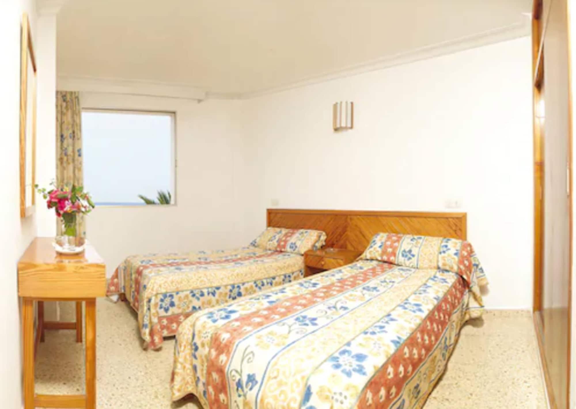Apartamentos Green Line Bon Sol - Ab Group Playa d'en Bossa Extérieur photo