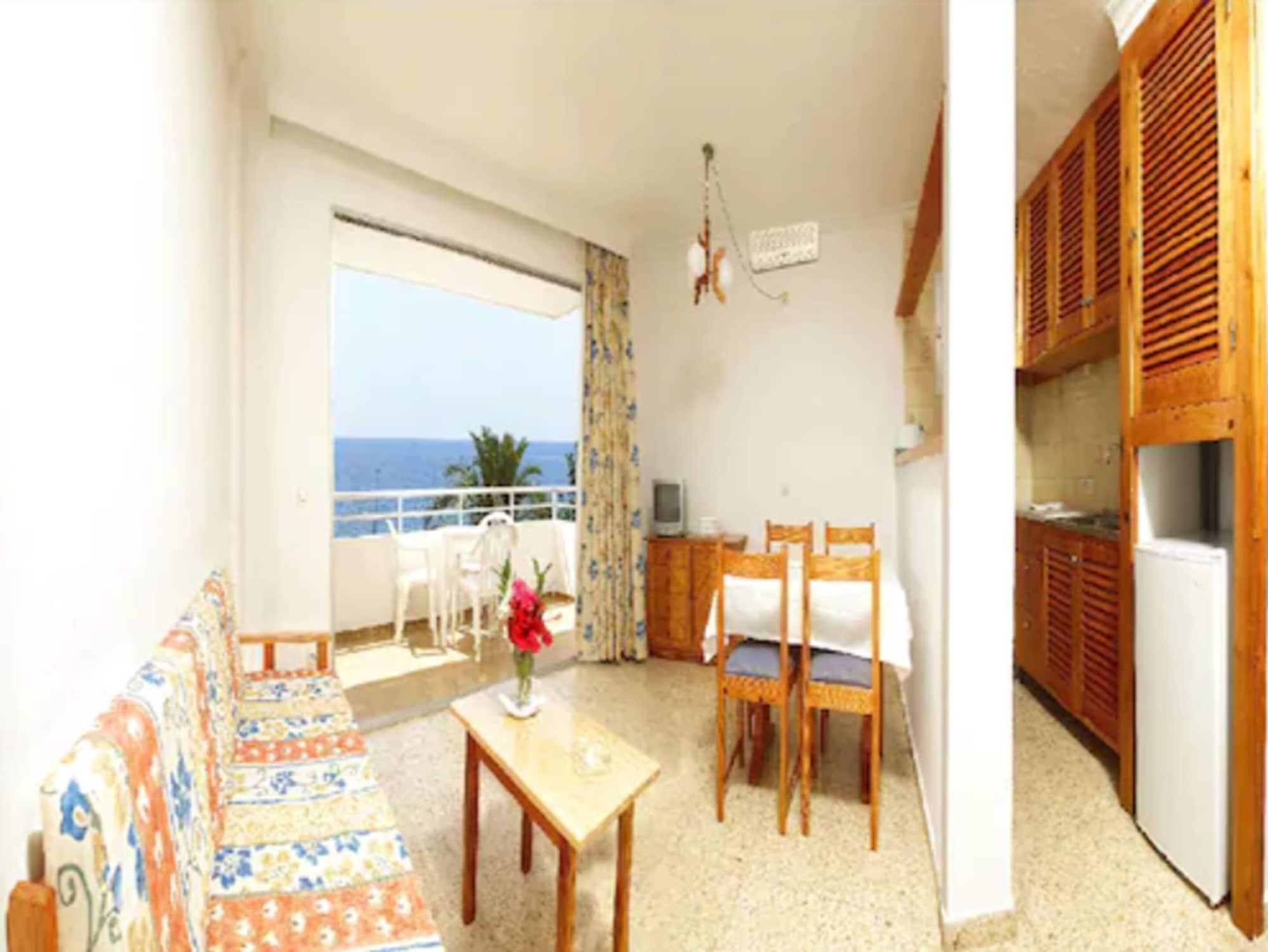Apartamentos Green Line Bon Sol - Ab Group Playa d'en Bossa Extérieur photo